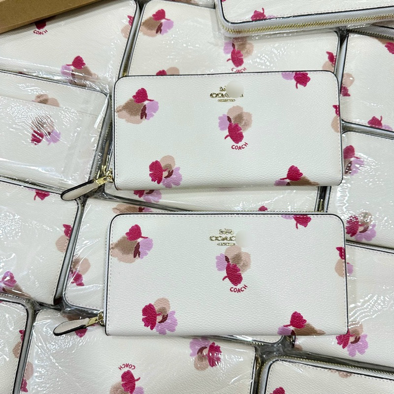 Ví coach dáng dài mới