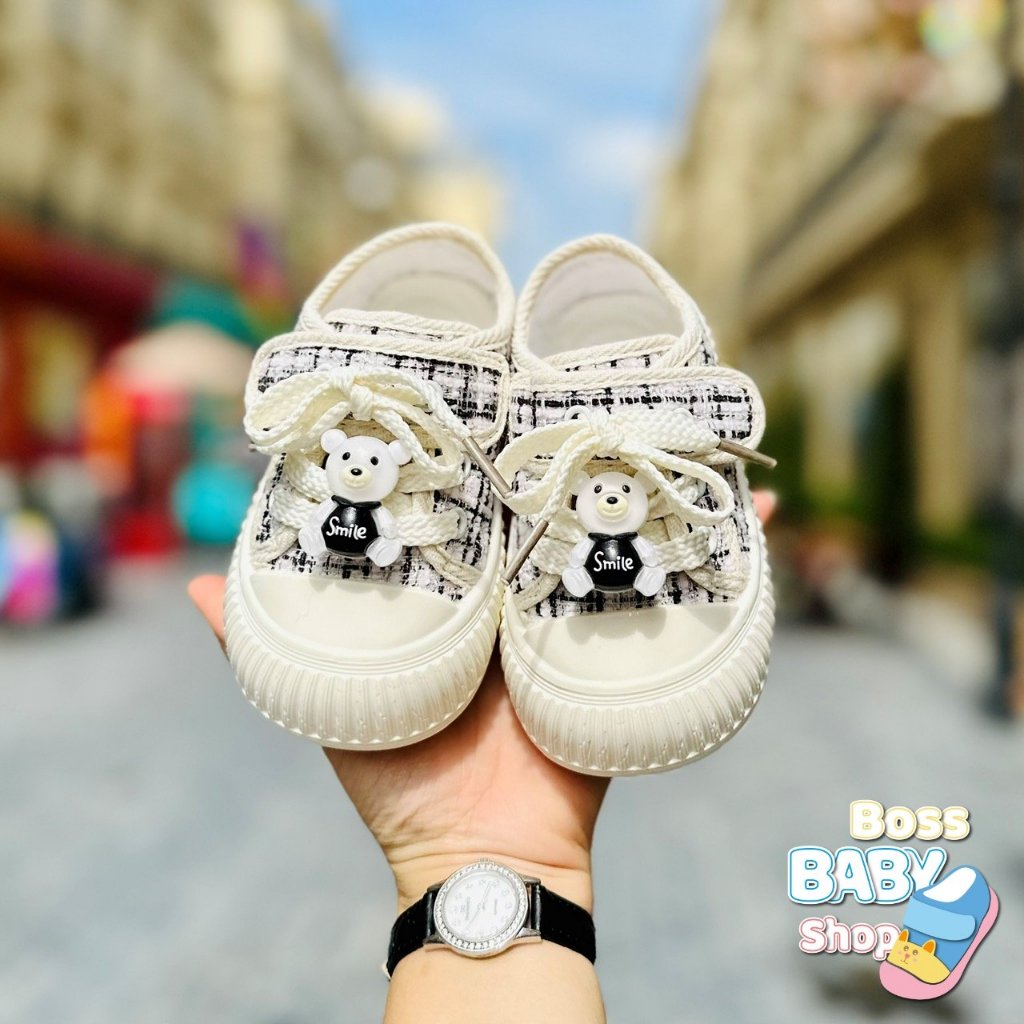 Giày thể thao bata cho bé trai bé gái dáng lười quai dán ngang thời trang và họa tiết gấu đáng yêu chất dạ