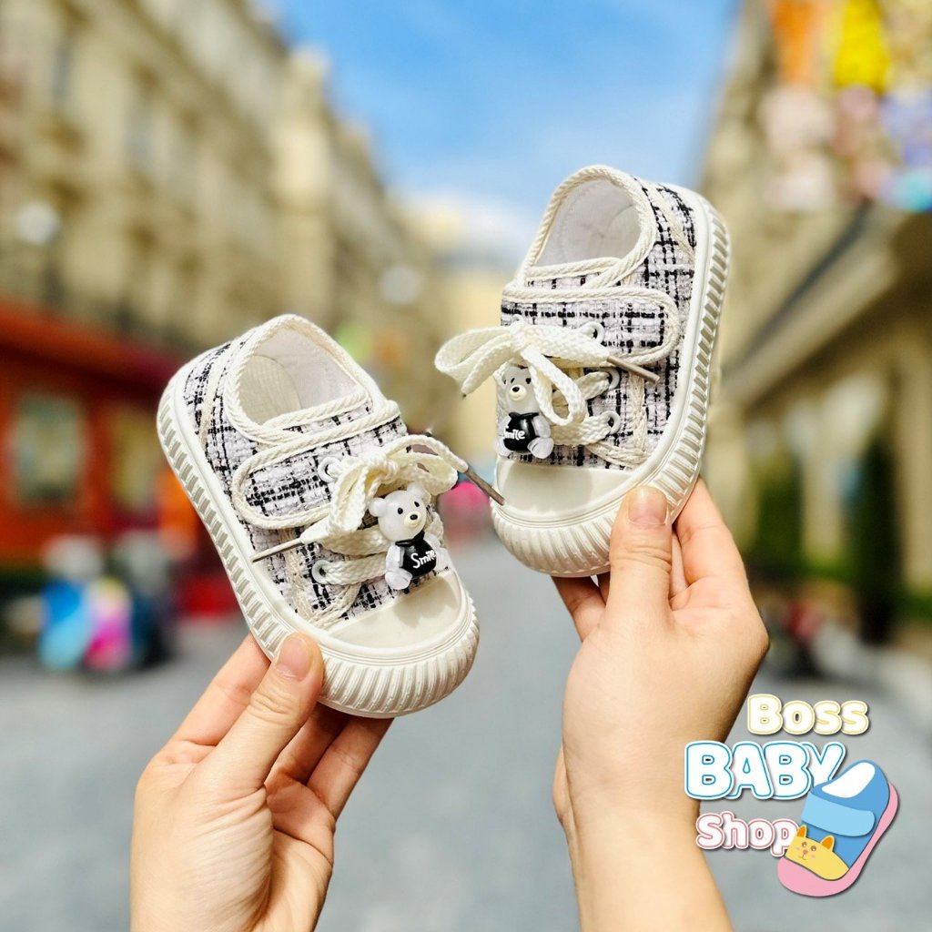 Giày thể thao bata cho bé trai bé gái dáng lười quai dán ngang thời trang và họa tiết gấu đáng yêu chất dạ