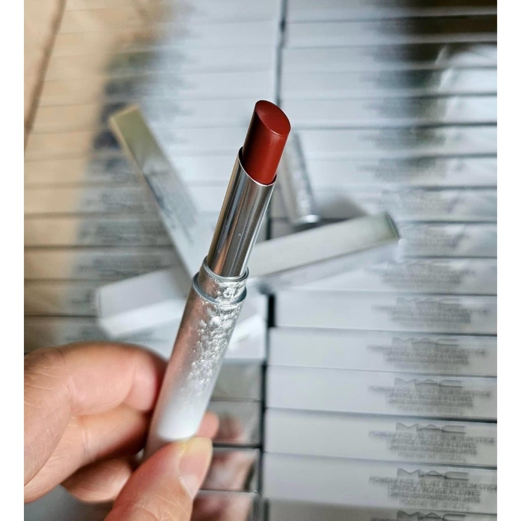 Son M.A.C Slim Cocoa Kisses nâu ấm ánh đỏ phiên bản limited