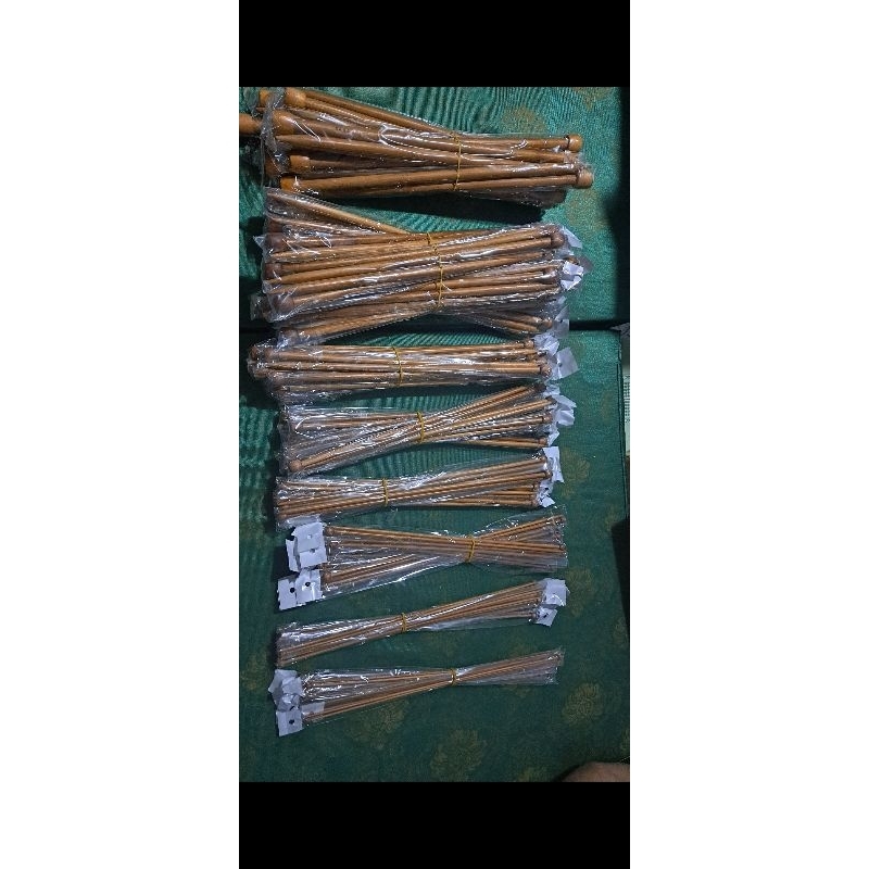 Que đan len 35cm tiện dụng