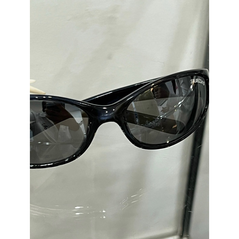 SALUECCHIO Made In Jappan Bé này màu đen pha loang chút xanh dương ảo điện đẹp lắm luôn 🥹