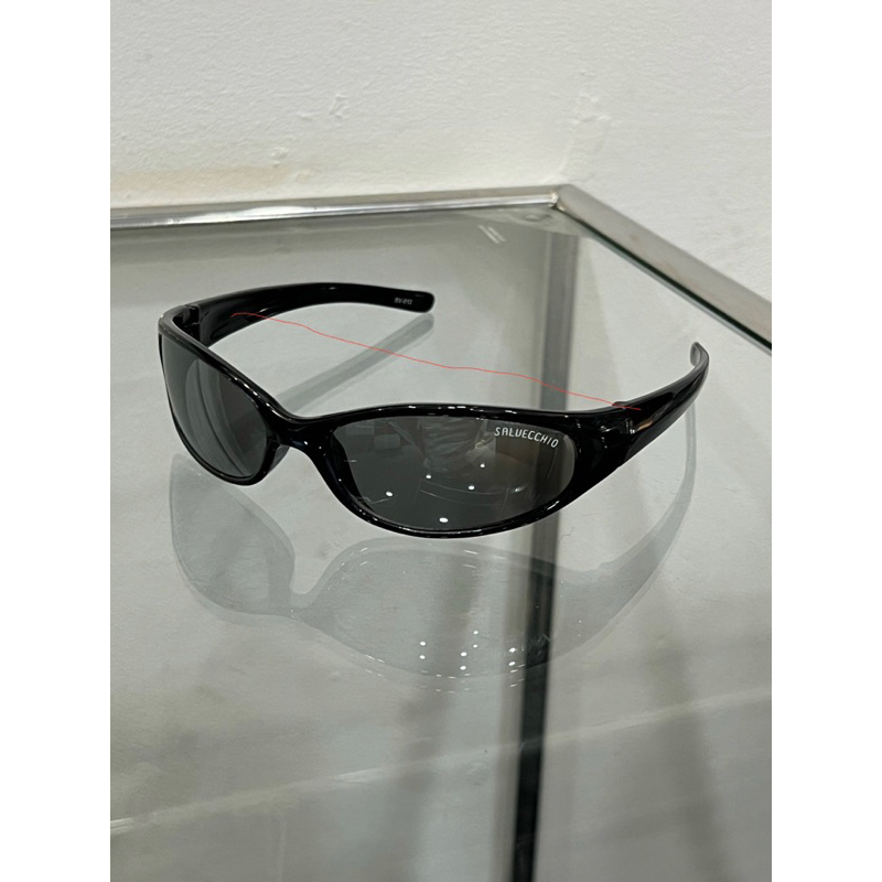 SALUECCHIO Made In Jappan Bé này màu đen pha loang chút xanh dương ảo điện đẹp lắm luôn 🥹