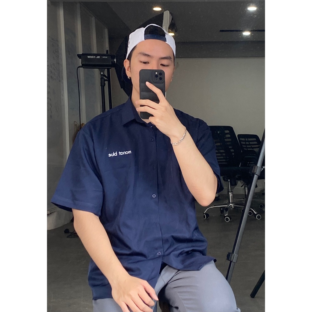 MONAT BLUE - Áo sơ mi Logo Thêu Basic Unisex