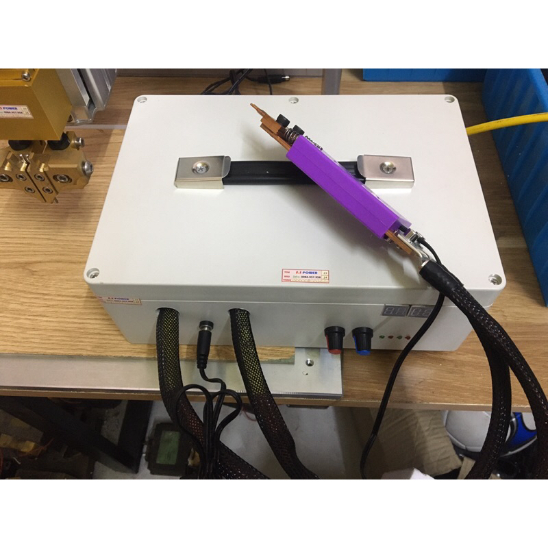 Máy hàn cell pin Version tay cân lực