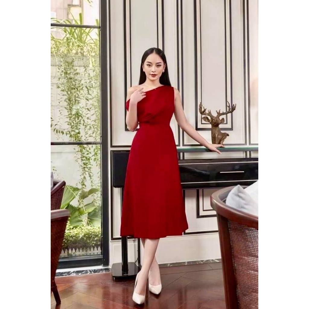 Đầm đỏ mùa giáng sinh