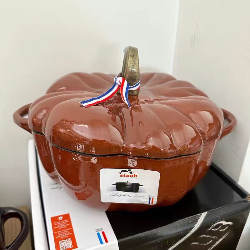 Nồi gang bí ngô Staub
