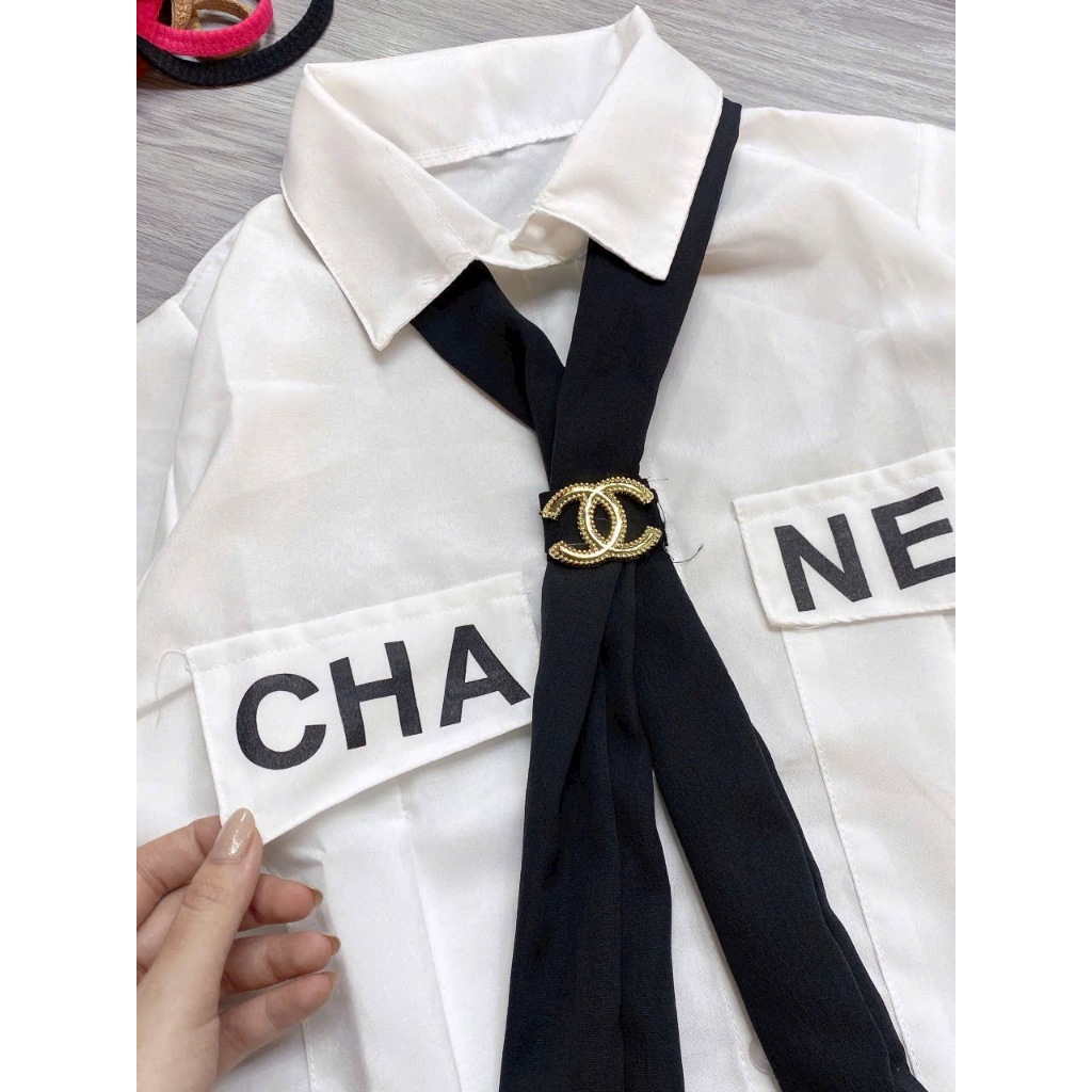 Áo sơmi croptop phối cà vạt bánh bèo dễ thương