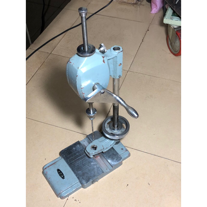 Khoan bàn mini Nhật cổ xưa Ito quay bằng tay