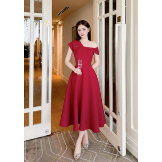 Đầm dự tiệc lệch vai tafta cài nơ