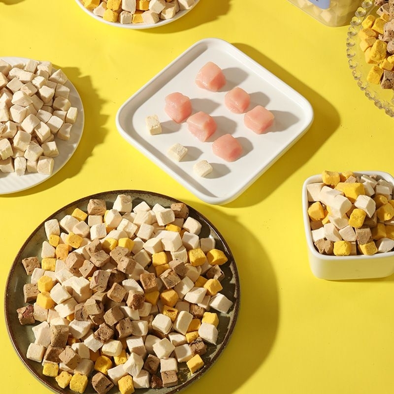 ĐỒ ĂN KHÔ HỘP 800G DÀNH CHO CHÓ MEO-THỊT SẤY KHÔ DÀNH CHO CHÓ MÈO BIẾNG ĂN