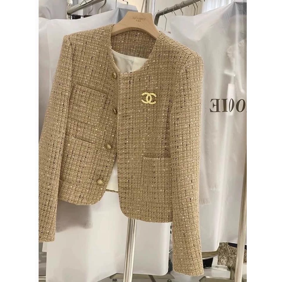 Khoác dạ kèm tag