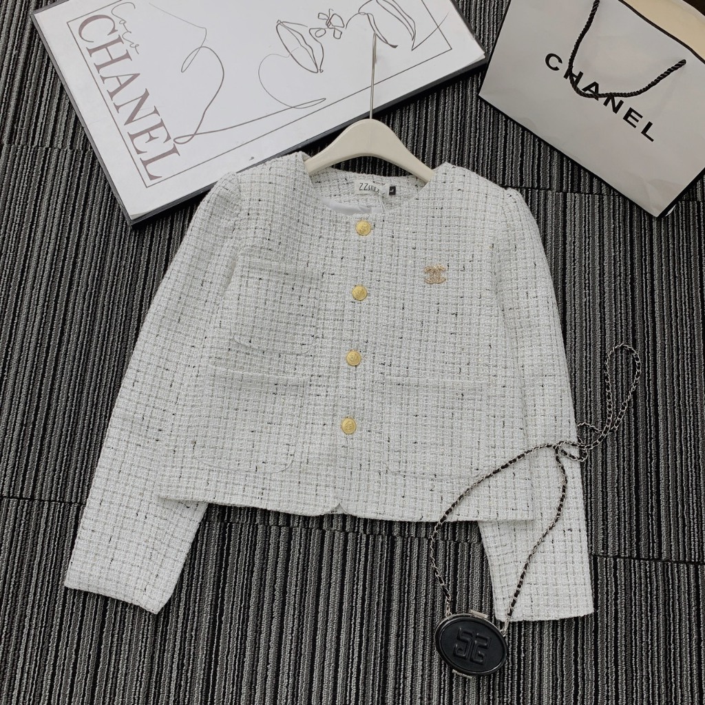 Khoác dạ kèm tag