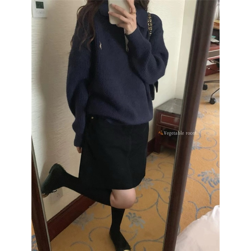 KAYY. Áo len cổ khoá thêu ngực _ A7054