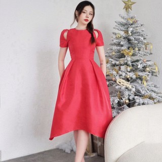 Đầm dự tiệc cưới khoét vai tà xéo kèm tag đá sang trọng cao cấp