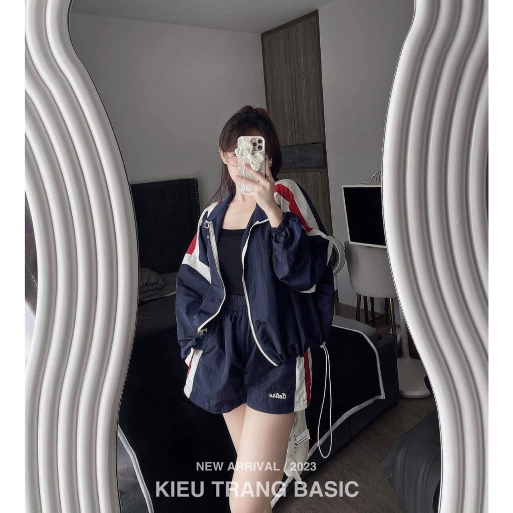 Set Bộ Đồ Nữ Áo Khoác Gió Thể Thao Thêu CELi Cổ Bẻ Khóa Kéo Mix Quần Sooc Đùi Phối Sọc Tôn Dáng Ấn Tượng MS33