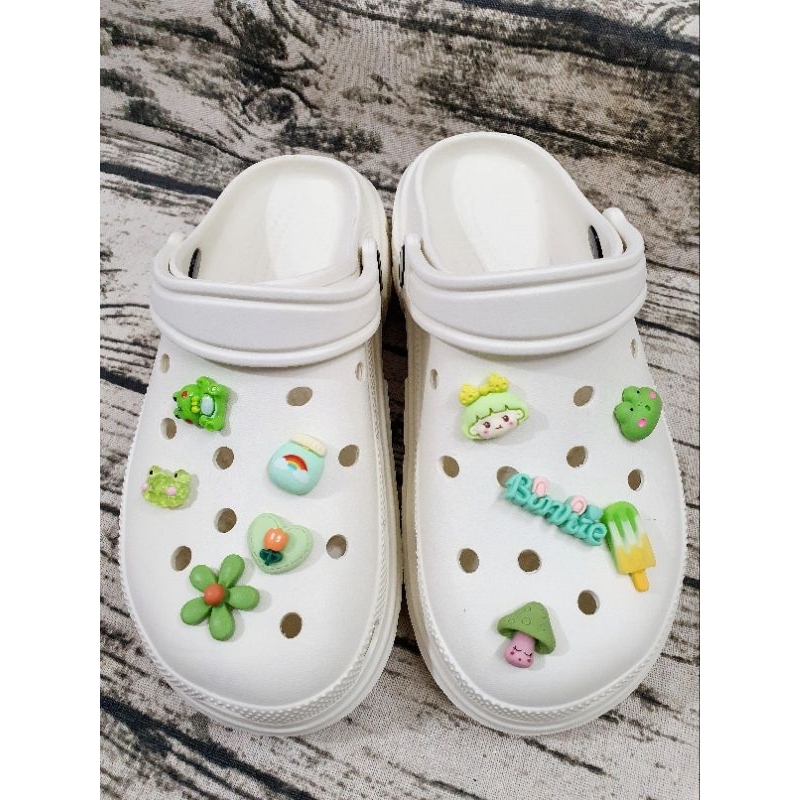 Sticker gắn dép sục, phụ kiện, jibbits, charm gắn dép cross, crors nhiều mẫu