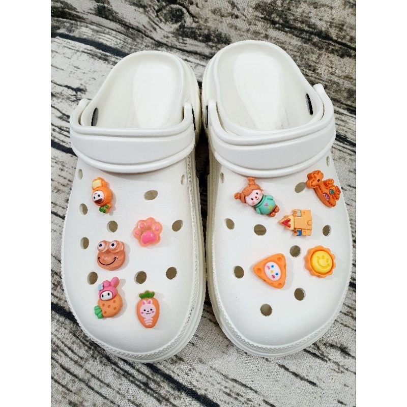 Sticker gắn dép sục, phụ kiện, jibbits, charm gắn dép cross, crors nhiều mẫu