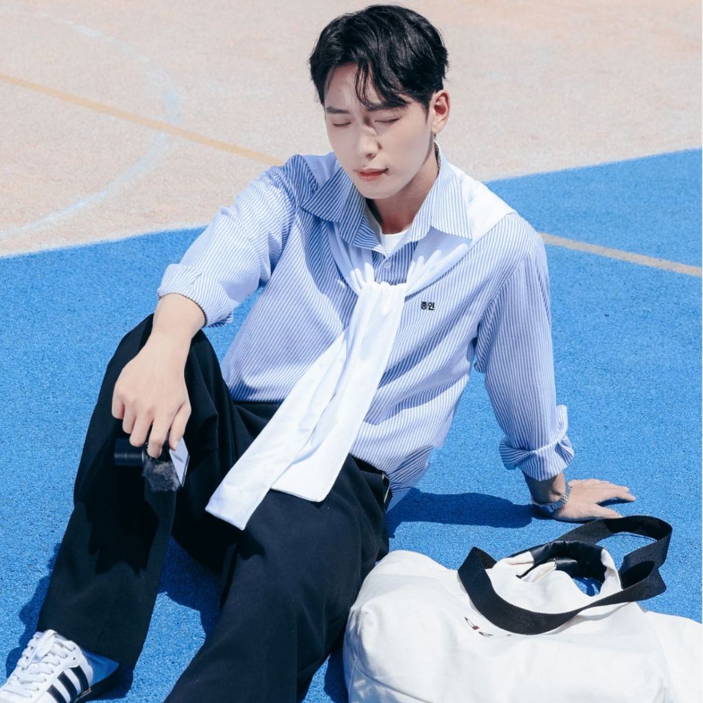 Áo Sơ Mi Nam Hàn Quốc Kẻ Sọc Thương Hiệu MANDO,Áo Sơ Mi Form Rộng Dài Tay Chất Liệu Cotton Thoáng Mát -SHT027