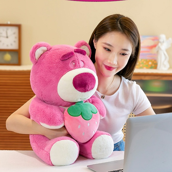 Gấu Bông Lotso Ôm Dâu Mẫu Mới, Gấu Dâu Mini Thiết Kế Dễ Thương