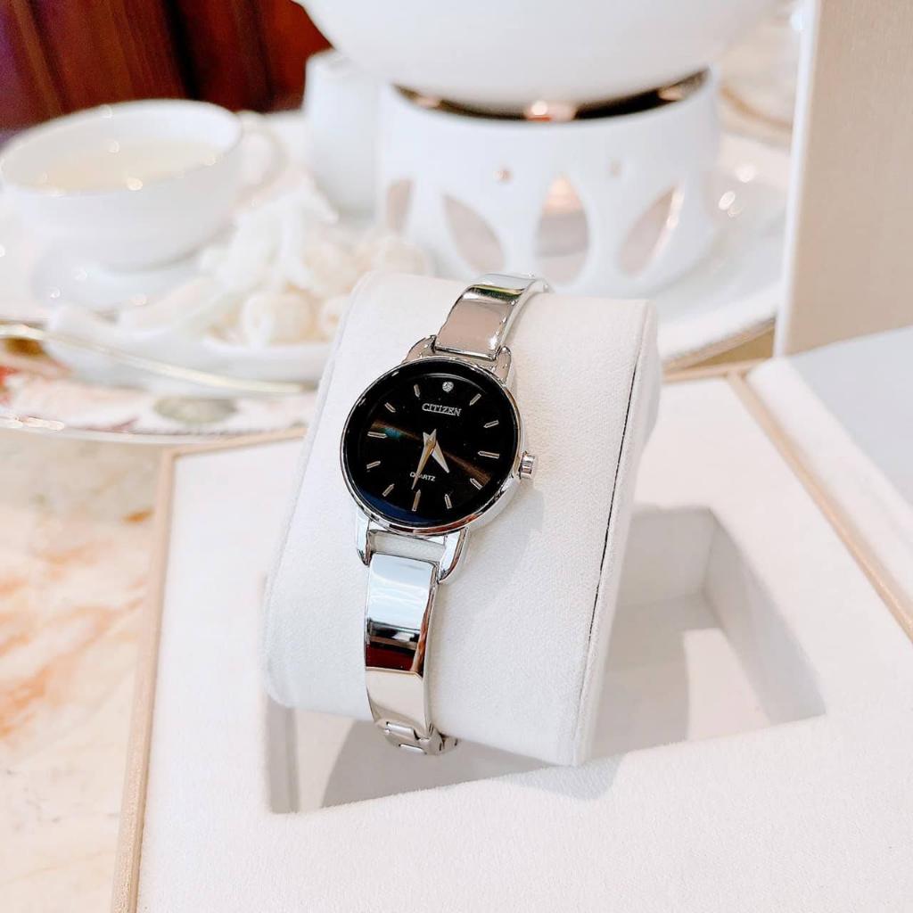 Đồng hồ nữ CITIZEN Quartz dáng kiềng sang trọng model EZ6370-56E