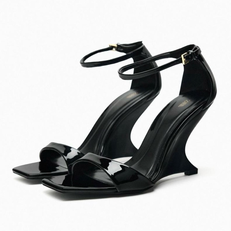 Giày sandal quai ngang da bóng gót xuồng vát