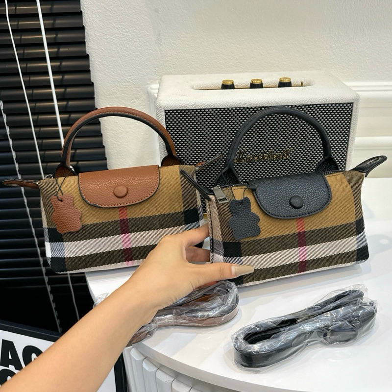 2316 Túi BBR cúc tròn size 16*9cm