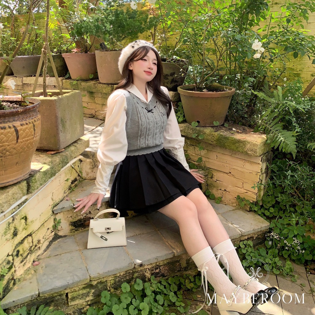 Chân váy xếp ly chữ A 2 tầng cạp cao 2 màu đen trắng có may kèm lót quần Nadia Skirt Mayberoom