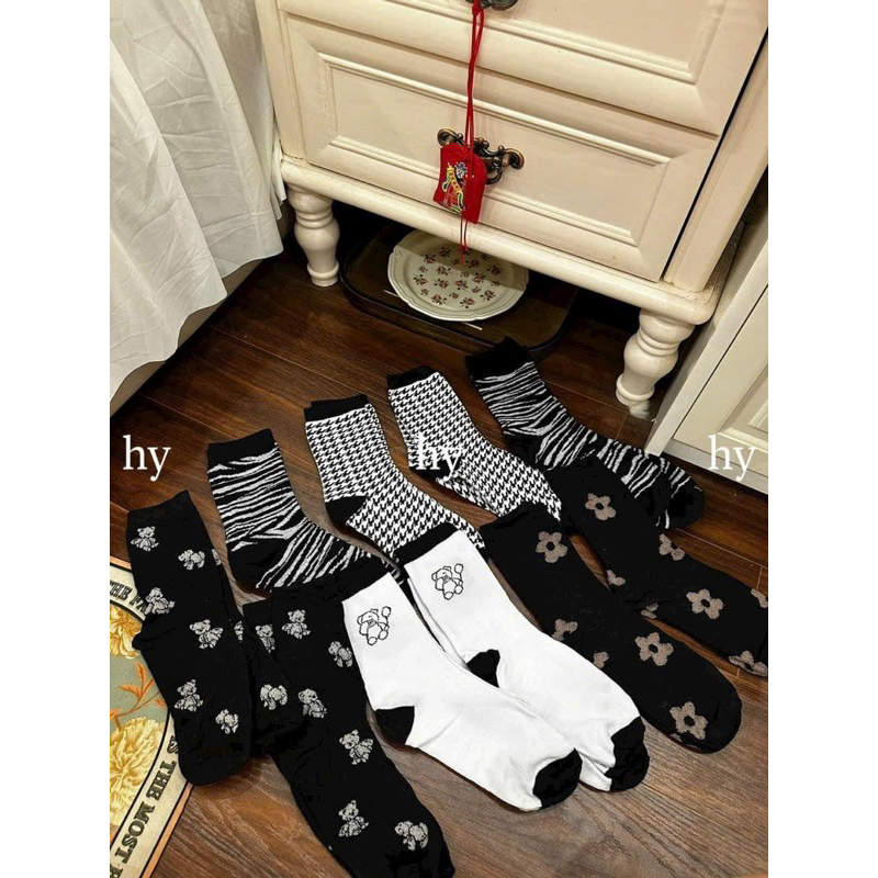 SET 10 ĐÔI TẤT ZICZAC CỔ CAO MIX MÀU