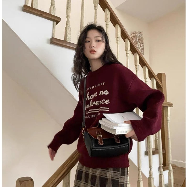 Áo hoodie nữ VMSTYLE form rộng tay dài cổ tròn in chữ GIVEITASHOT nhiều màu basic đi học, đi chơi, dạo phố - AHU00030