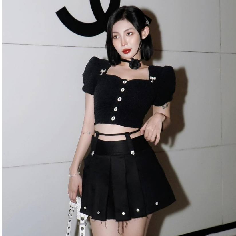 THE FANCE | Chân váy kaki cạp cao xếp ly thắt dây eo có quần đính ngôi sao đá Y2K tôn dáng CHILL NIGHT