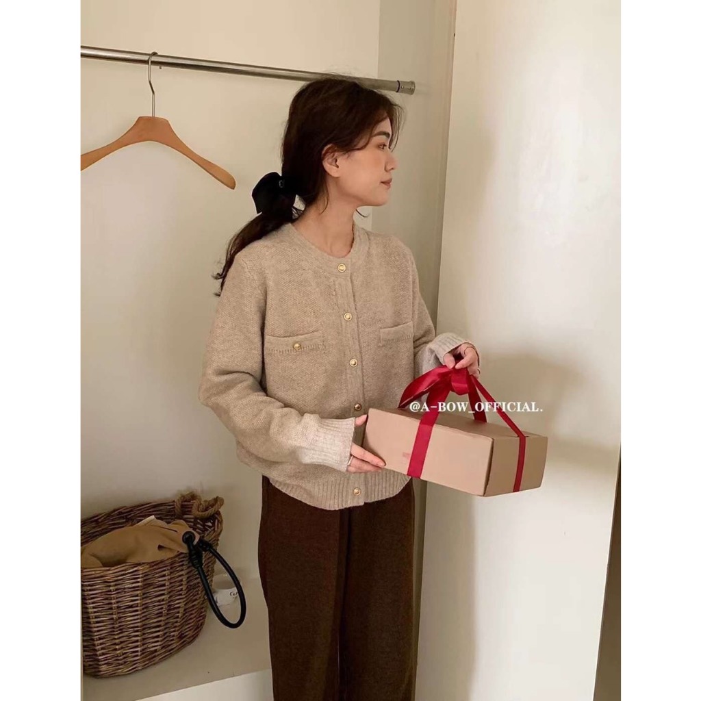 Áo Sweater cúc vàng Abow  - MIDISTORE