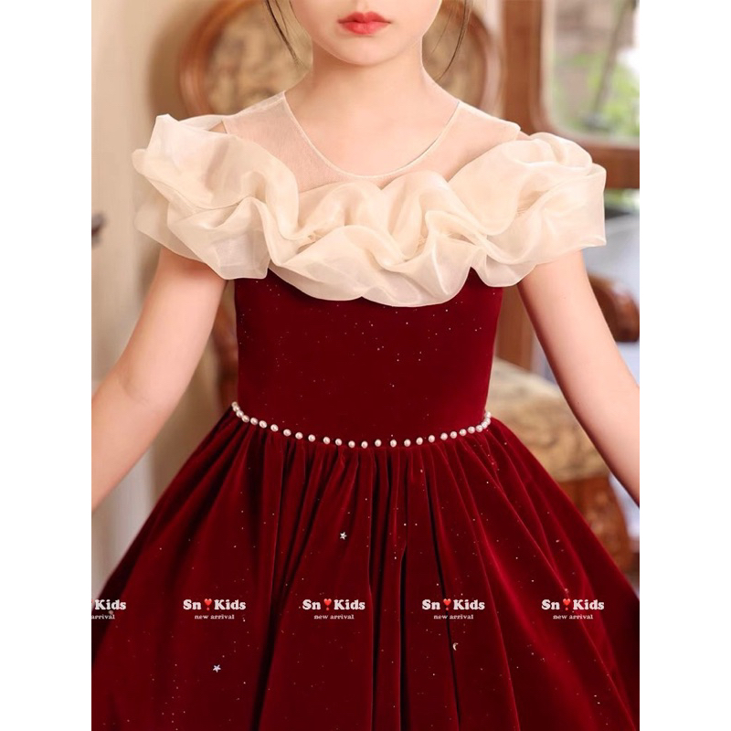 Váy nhung phối voan rớt vai bé gái