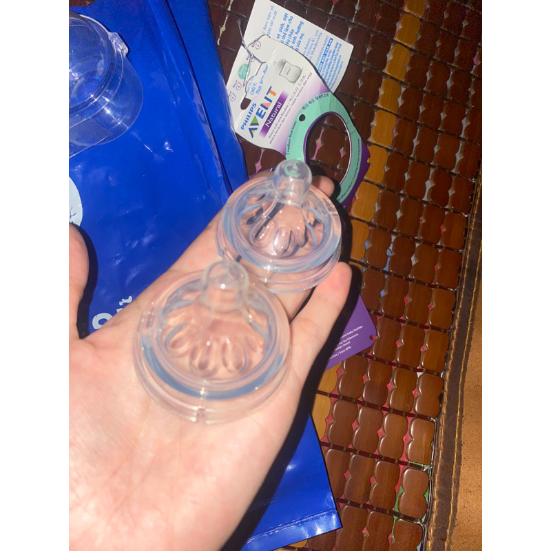 Núm Avent số 4
