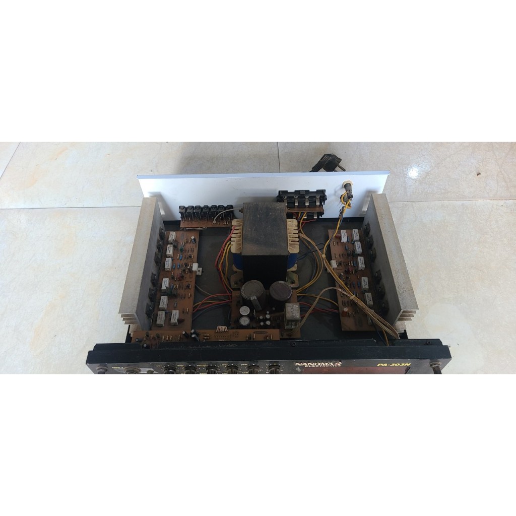 Ampli Nanomax : model PA-303N  mic ko có tiếng, bán xác