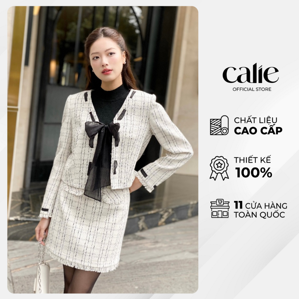 Áo khoác nữ chất liệu dạ TWEED họa tiết kẻ ô cổ V phối nơ nữ tính CALIE CA094 AK045