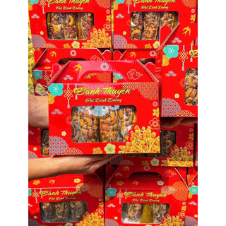 Hộp tết 2024 - 500g bánh thuyền hạt dinh dưỡng siêu ngon
