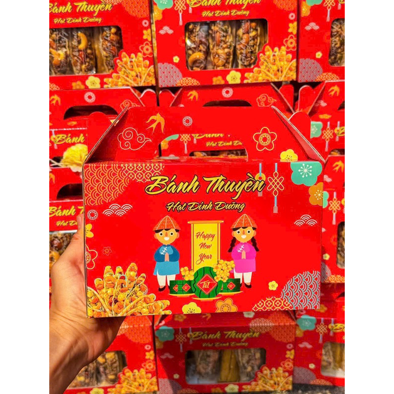 Hộp Tết 2024 - 500g bánh thuyền hạt dinh dưỡnh thơm ngon