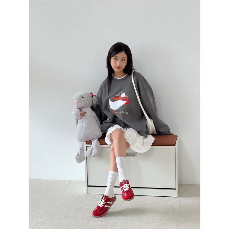 CHUBBIE © SILLY GOOSE Sweater - Áo Sweater in hình , chất liệu nỉ bông, form xuông rộng unisex