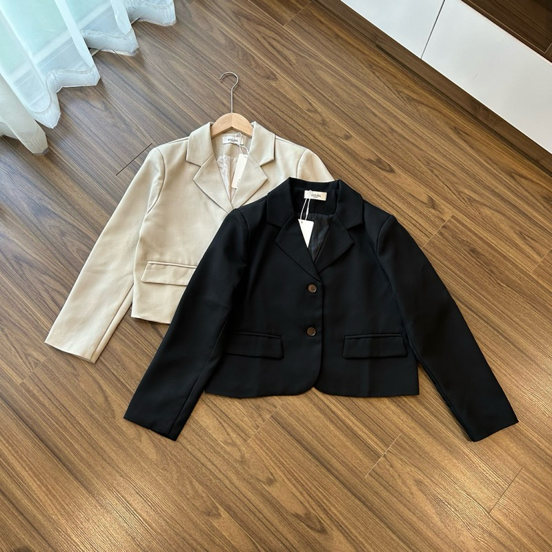 Áo blazer dáng lửng