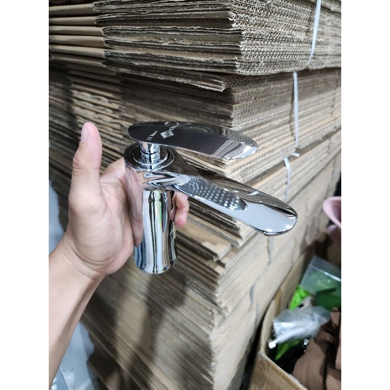 Vòi lavabo nóng lạnh 20cm cao cấp