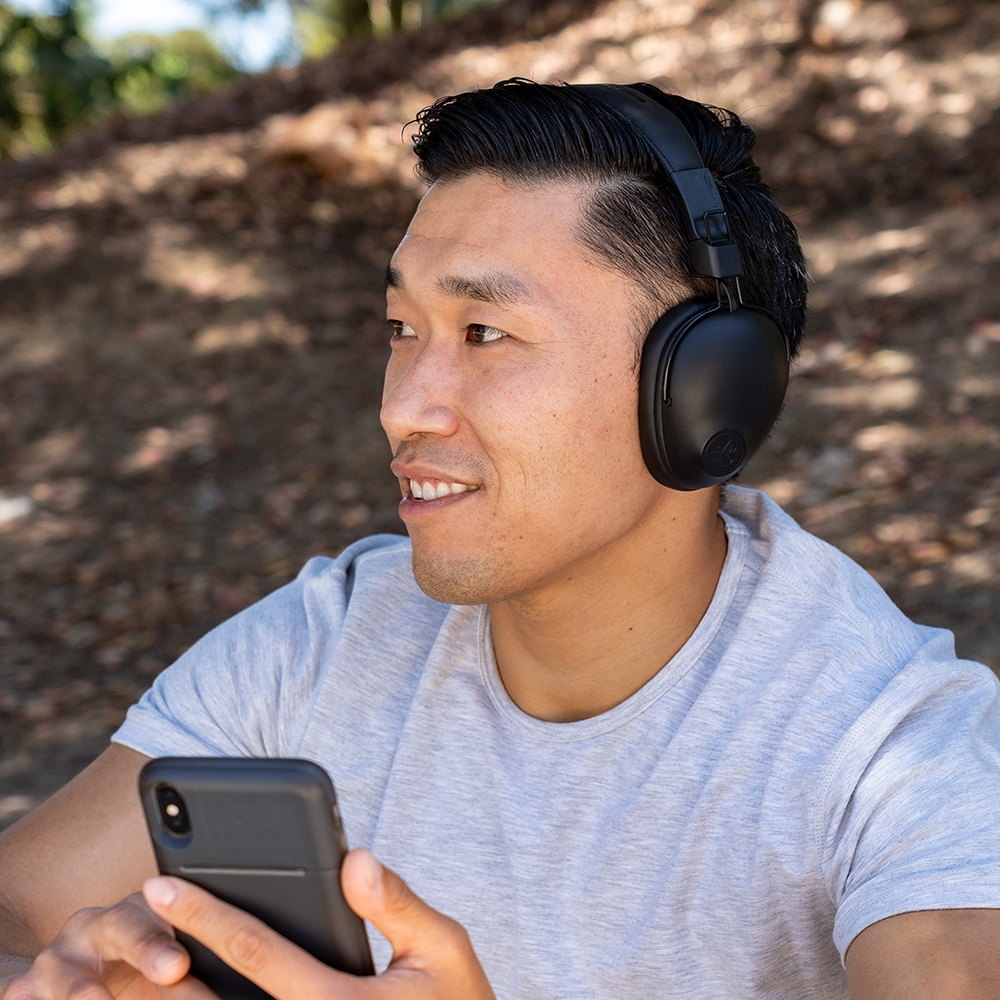 Tai nghe Bluetooth chụp tai TWS Jlab Studio Pro màu đen foam Over-ear thời gian nghe 50H bluetooth 5.0 âm thanh EQ3