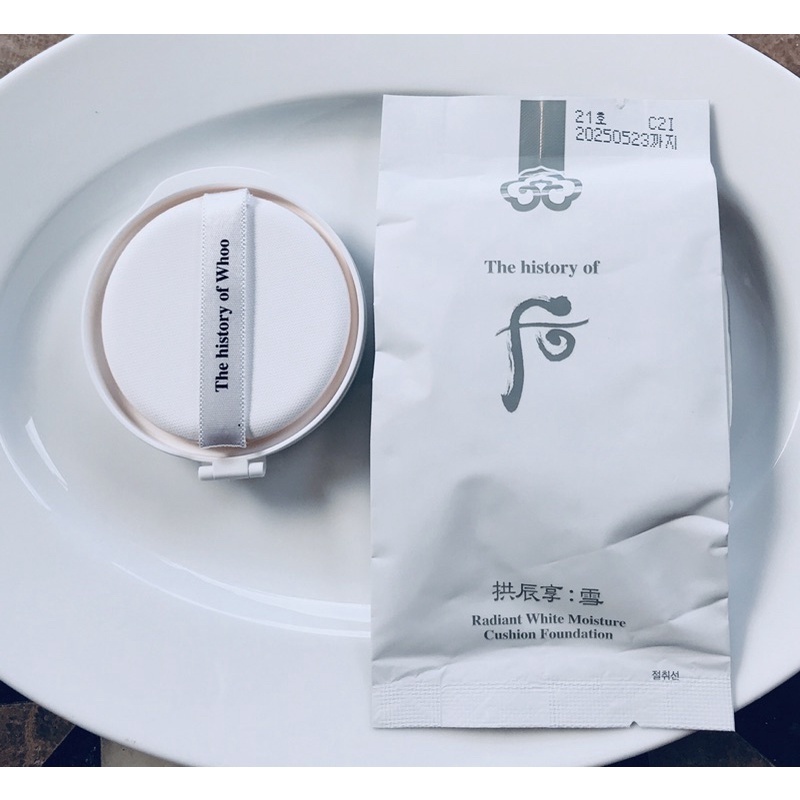 Cushion trang điểm Whoo căng bóng sáng khỏe