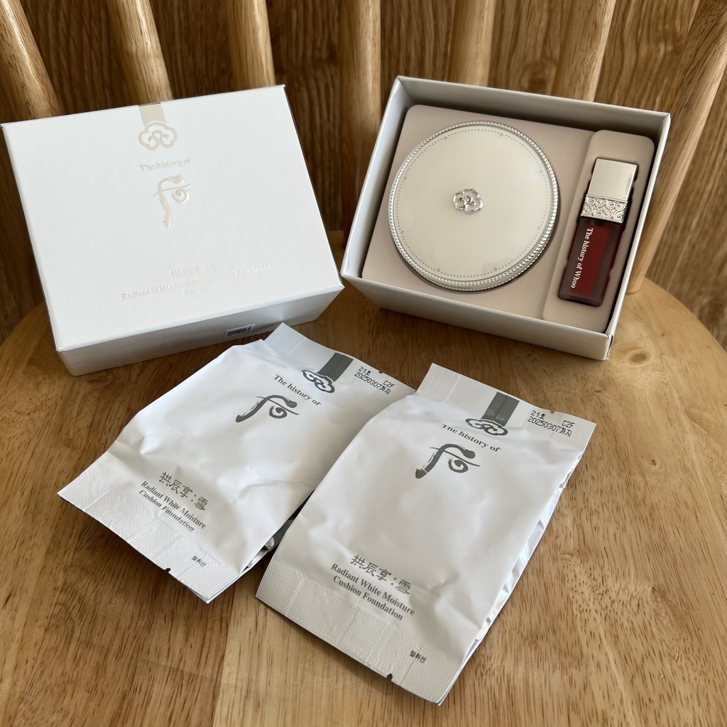 Cushion trang điểm Whoo căng bóng sáng khỏe