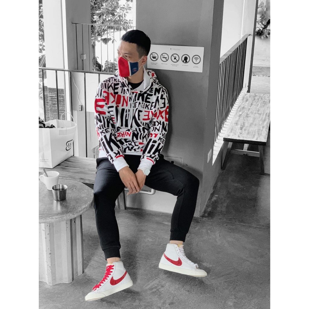 Ni.ke Swoosh Red White chỉ duy nhất size M á