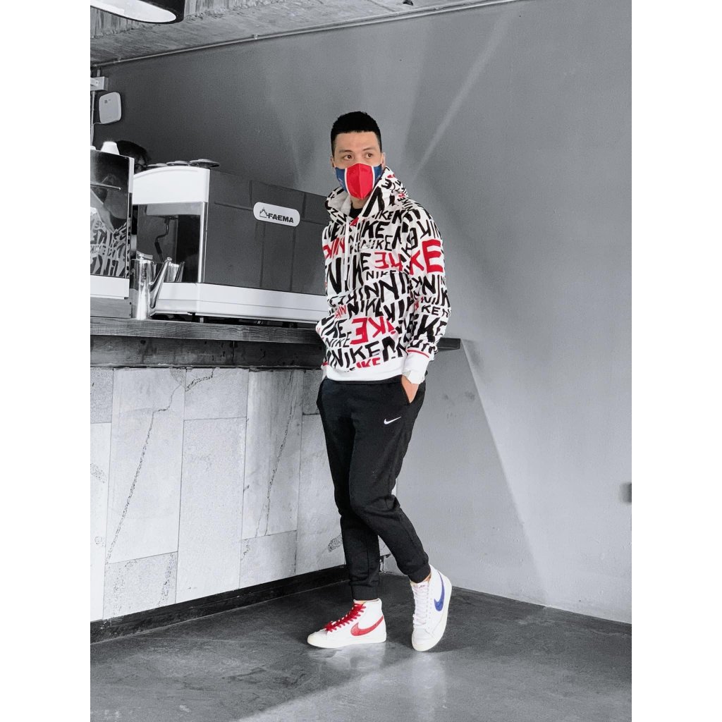 Ni.ke Swoosh Red White chỉ duy nhất size M á