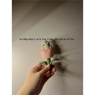 ( Ảnh thật) Móc khoá len hoa tulip handmade
