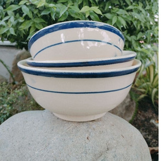  🥳1 Tô gốm kiểu Bát Tràng  mẫu vẽ chỉ xanh  🙂có size tùy khách chọn.😘  loại tô đinh nhỏ . 