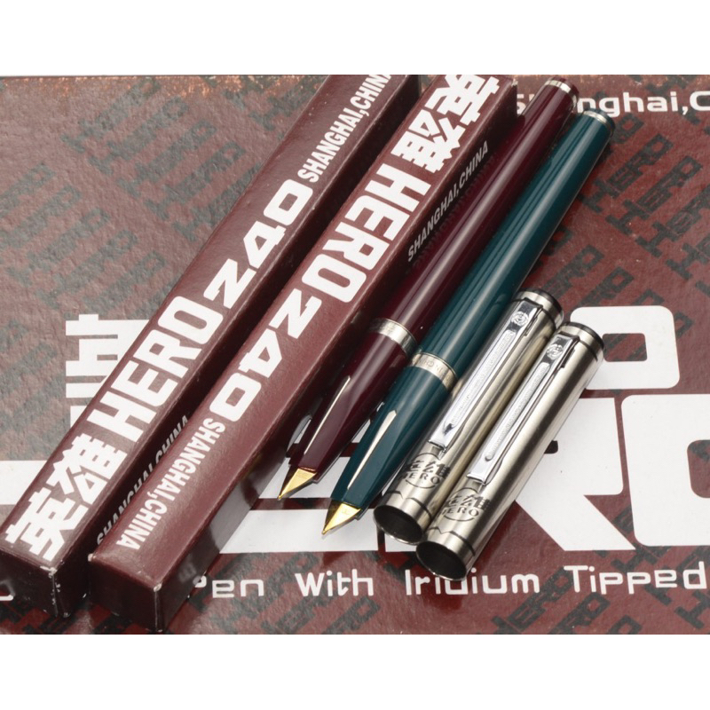 Bút máy cổ Hero 240