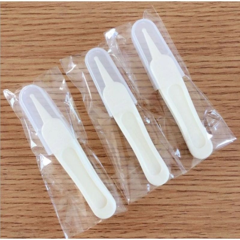 Nhíp gắp gỉ mũi cho bé